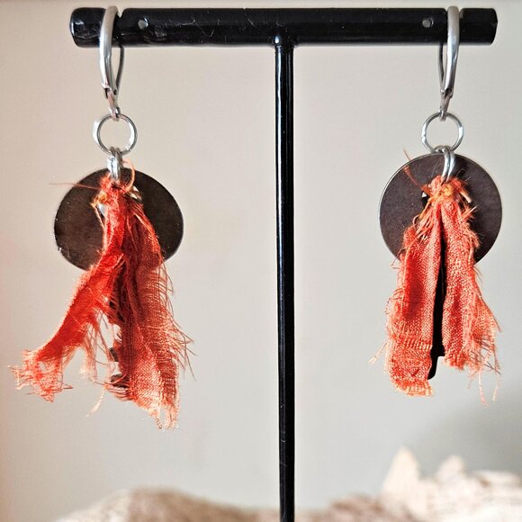 Vintage Rusty Key Earrings Rhinestones Sari Silk Silver Stainless Steel Findings - Picture 11 of 11